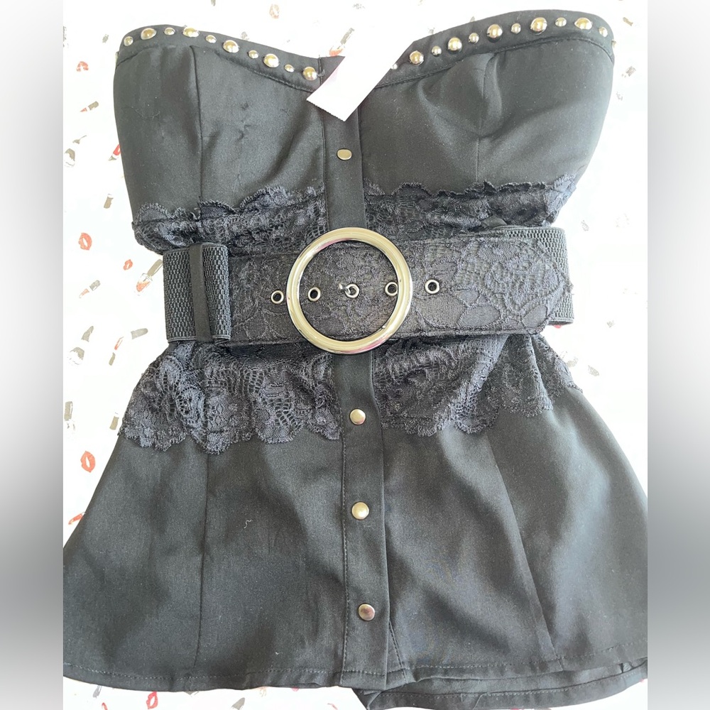 NWT Bebe Lace belted button up halter top